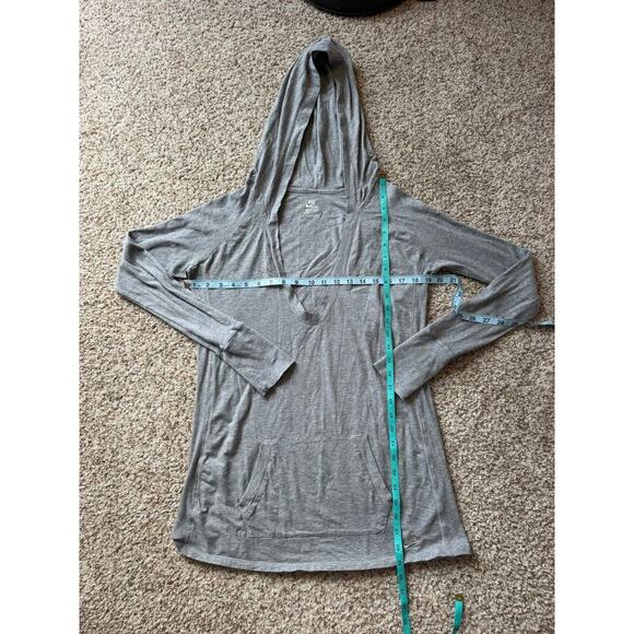 Nike Long Sleeve sleeve, hooded shirt, 16/18; Gray, lightweight, Cotton blend - Picture 4 of 10